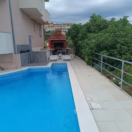 With Swimming Pool * Split