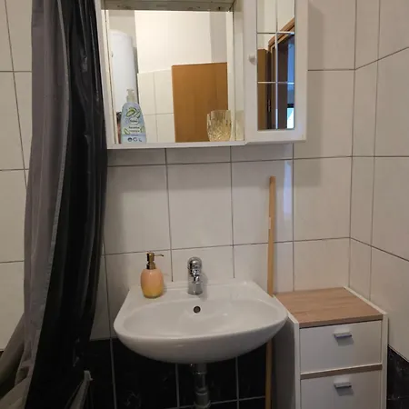Apartment With Swimming Pool